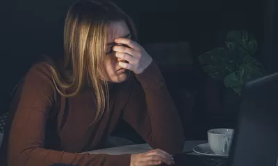 Begadang karena Tugas atau Kerja Malam? Simak Tips Aman Biar Gak Tumbang