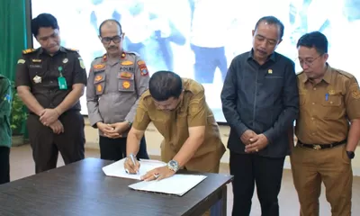 Bukan Sekadar Musrenbang, Cara Parimo Kejar Angka Kemiskinan Lewat Mesin Pertanian