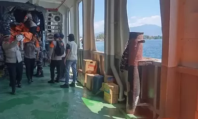 Gempa M 7.7 Lumpuhkan Akses, Tim Gabungan Salurkan Bantuan Darurat ke Palue NTT Via Laut dan Udara