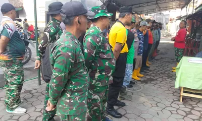 Hari Ini Sasaran TMMD Sengkuyung Tahap III TA. 2026 Kodim 0735 Surakarta Kerjakan Pasang Warmest dan Begesteng