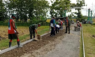 TNI dan Warga Bersatu Bangun Desa, Jalan Jimbar–Derak Disiapkan untuk Dicor