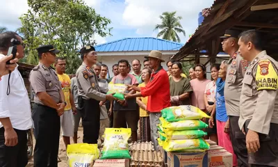 Wujud Kepedulian Pasca Banjir, Polres Tapanuli Tengah Salurkan Paket Sembako untuk Warga Hutanabolon