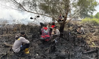 Lelahku untuk Kemanusiaan, Semoga Hujan Segera Turun