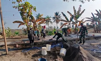 Semangat Pantang Menyerah TNI dan Warga Rampungkan Pembangunan Jalan di Desa Bercak