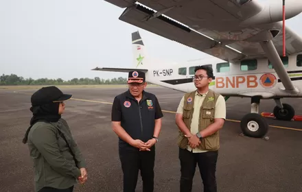 Asap Kebakaran Taman Nasional Way Kambas Makin Tebal, Ranting Gosong Beterbangan ke Permukiman Warga