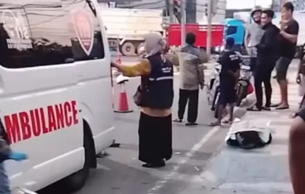 Kecelakaan Maut di Jerakah Semarang, Motor Berboncengan Tabrak Trotoar Satu Korban Meninggal