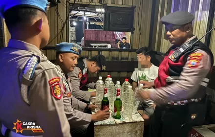 Gelar Razia Akhir Pekan, Polres Lamongan Sasar Miras Tanpa Izin Hingga Kendaraan Tak Sesuai Spesifikasi