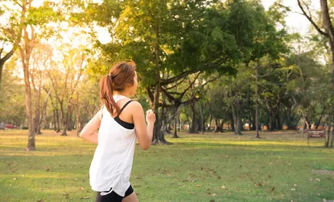 Inilah 5 Manfaat Positif dari Aktivitas Jogging di Pagi Hari: Bermanfaat untuk Kesehatan Tubuh Bahkan Jiwa!