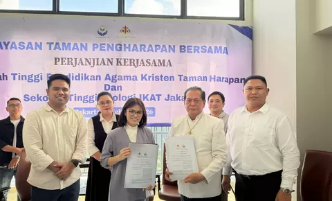 Transformasi STIPAK Taman Harapan: Dari Kelas Tutor Hingga Resmi Bermitra dengan STT IKAT Jakarta