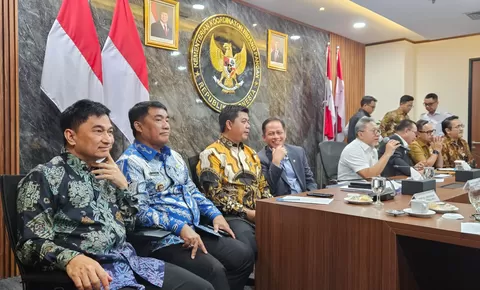 Percepat Proyek PSEL, Gubernur Yulius Selvanus Siapkan Lahan 10 Ha di Wori dan Sinergi 5 Daerah