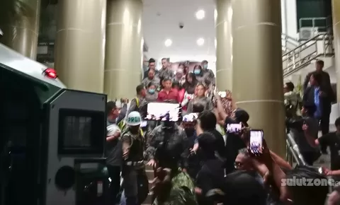 Tegaskan Alat Bukti Cukup, Kejati Sulut Tahan Bupati Sitaro Terkait Korupsi Dana Bencana