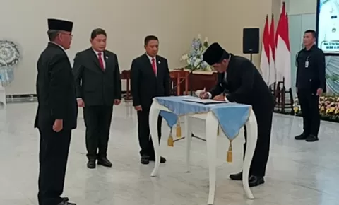 Lantik Jhon Marentek, Yulius Selvanus Beri Pesan Tegas Soal SDM