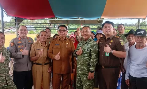 Pangdam XIII/Merdeka dan Forkopimda Bolmong Gelar Panen Raya Dukung Ketahanan Pangan Nasional
