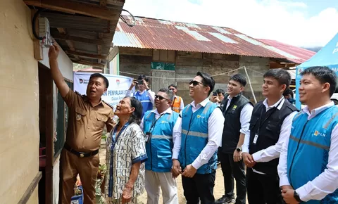 PLN UP3 Kotamobagu Terangi Enam Rumah Warga di HUT Kabupaten Bolaang Mongondow Timur ke-18