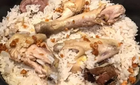 Resep Nasi Hainam Rice Cooker Pakai Ayam Kampung Rasanya Super Gurih!