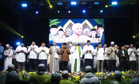 Hadir di Cibinong Bersholawat, Ahmad Muzani ke Pasangan Rudy - Jaro: Jangan Lupa Janji-janjinya