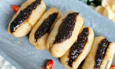 Menikmati Kelezatan Pempek Belah: Sebuah Petualangan Kuliner di Palembang Tanpa Cuko