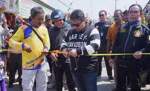 Resmikan tiga ruas jalan di Pagaden, Kang Rey tancap gas percepat konektivitas desa