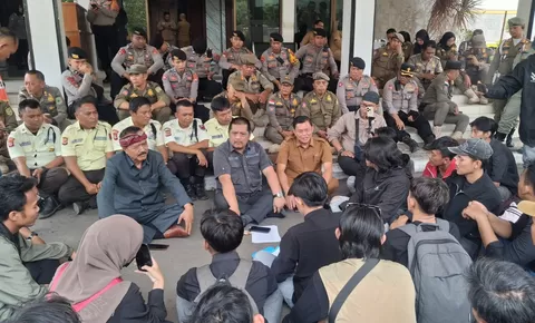 BEM Subang desak evaluasi MBG dan perbaikan sekolah, beasiswa satu desa satu sarjana disorot