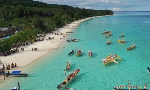Snorkeling Seru di Tanjung Waka Kepulauan Sula, Surganya Pencinta Wisata Bawah Laut