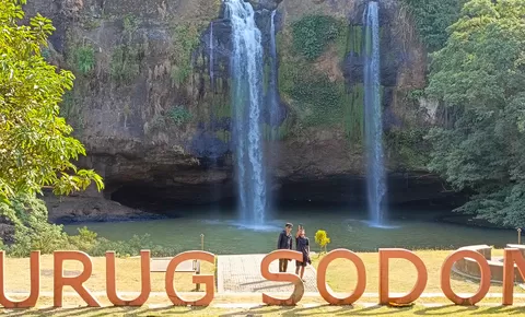 Curug Sodong Geopark Ciletuh, Destinasi Wisata Andalan Sukabumi Favorit Wisatawan Jabodetabek dan Bandung