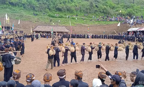 Jejak Leluhur di Bumi Sunda, Menguak Rahasia Kasepuhan Ciptagelar
