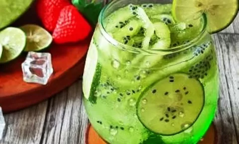 Masak Mudah  Hari Ini: Resep Membuat Es Kuwut Blewah untuk Buka Puasa