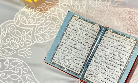 Contoh Teks Khutbah Jumat Tema Nuzulul Quran: Al Quran Sebagai Petunjuk Umat Islam