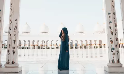 Tips Mencari Masjid yang Ramah Pemudik: Perjalanan Lancar, Ibadah Tetap Jalan