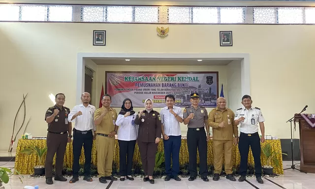 Pencegahan dan Penindakan Berjalan Seiring, BNNK Kendal Edukasi Pelajar di Tengah Pemusnahan Barang Bukti
