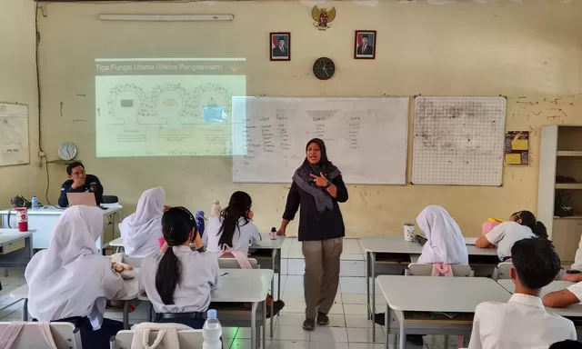 Pelajar Kendal Mulai Dibekali Literasi Demokrasi, Bawaslu Sasar Calon Pemilih 2029