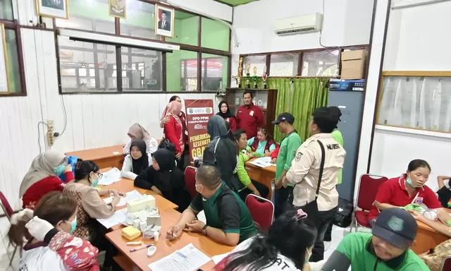 DPD PPNI Kabupaten Kapuas Gelar Baksos HUT ke-52, Bagikan Takjil dan Layanan Kesehatan Gratis