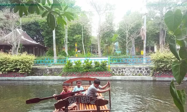 Unik! Ada getek dan aneka mainan tradisional di Bali nDeso Kampung Flory, begini komentar Pak Lurah