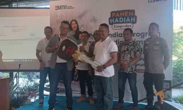 Panen Hadiah Simpedes di Labuan Bajo, Satu Orang Nasabah Dapat Mobil