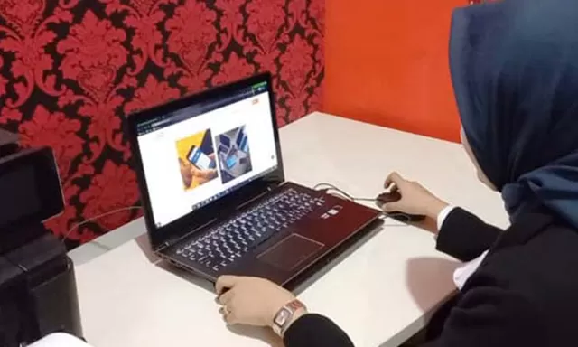 Keluhan Mata Sepet, Perih, dan Lelah Saat Kerja di Depan Layar Komputer Perlu Diwaspadai