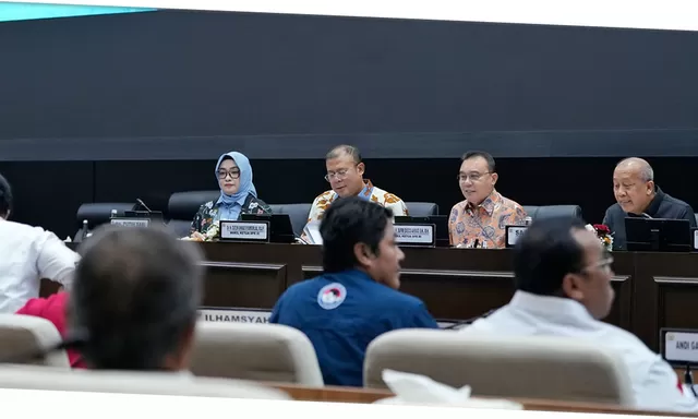 RUU Ketenagakerjaan Dikebut, DPR Buka Ruang Buruh Soroti Upah hingga Pesangon