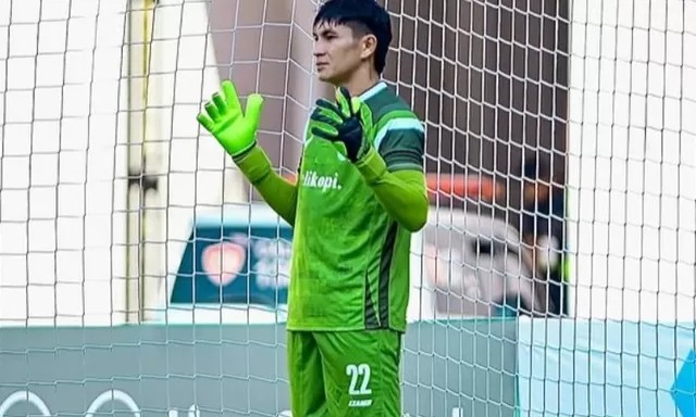 Sudah Pamitan, Kiper Persela Mario Londok Dirumorkan Menyusul ke PSIS Semarang