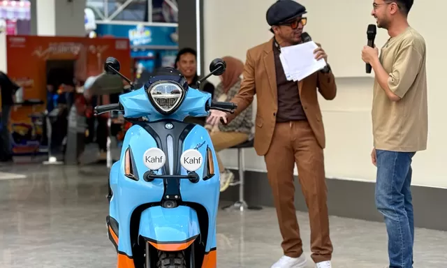 Yamaha Kolaborasi dengan Kahf Hadirkan Grand Filano Hybrid Classy Modern Explorer untuk Generasi Muda