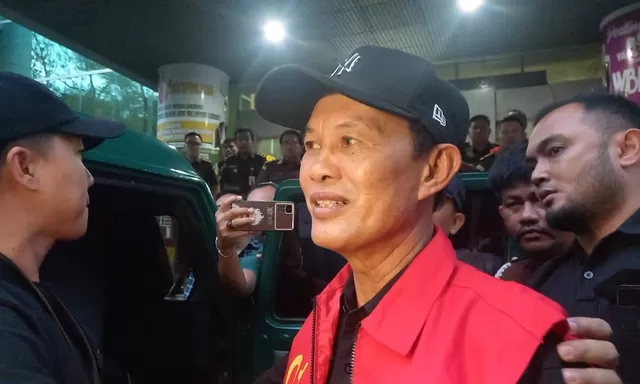 PERLAKUAN PADA BUNG, karya Dedi Irwanto