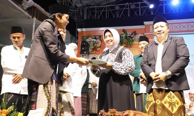 Gus Iqdam Sapa Ribuan Jamaah ST Nyel di Purworejo Jadi Momentum Perkuat Persatuan