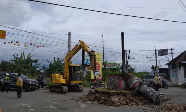 Jalan Tambah Lebar, Simpang Empat Perlintasan Kereta Api Mayang Siap Hadapi Arus Mudik Nataru 2026