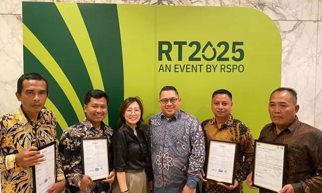 4 Kelompok Petani Swadaya Raih Sertifikasi RSPO melalui Program SMILE