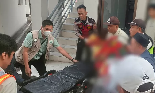 Jejak Video Call Terakhir Diduga dengan Sang Kekasih, Karyawan Pabrik di Jatinangor Ditemukan Tewas di Mess