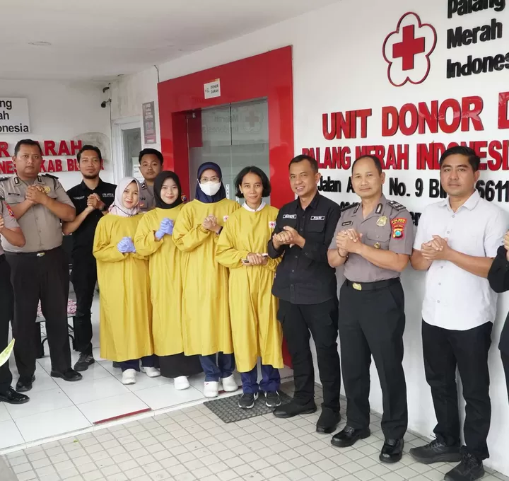 Perkuat Kepedulian Sosial, Polres Blitar Gelar Donor Darah Jelang HUT Humas Polri
