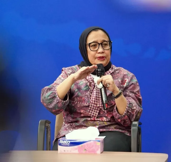 Diteror Hingga 'Berdiri di Tepi Jurang', Nanik S Deyang Mundur Dari BGN!