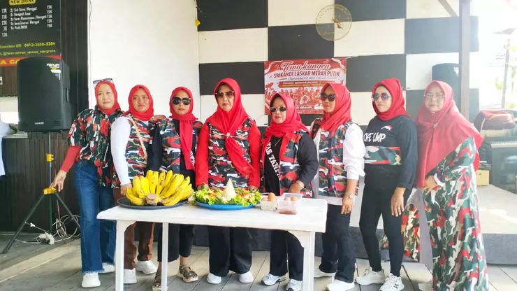 Srikandi Laskar Merah Putih (LMP) Macab Balikpapan gelar silahturahmi hangat menyambut HUT RI ke 81 Kobarkan Semangat dan Solidaritas. 
