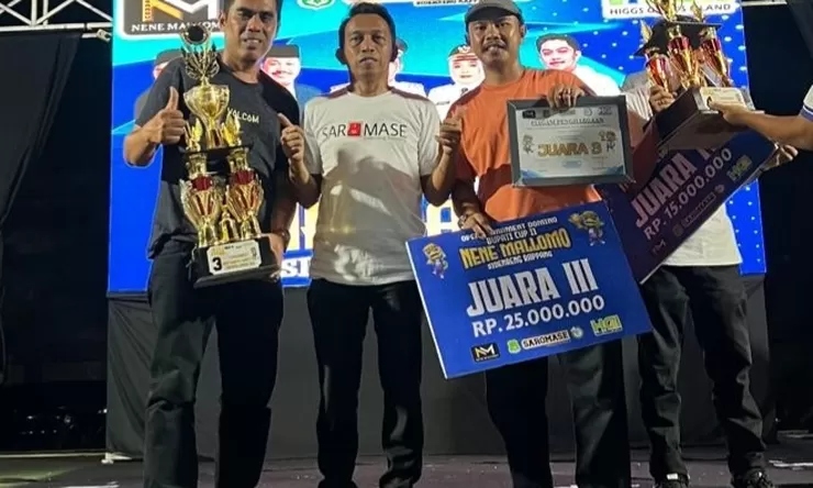 Harumkan Bulukumba, Dua Putra Desa Bontolohe Raih Juara 3 di Turnamen Domino Bupati Cup II Sidrap