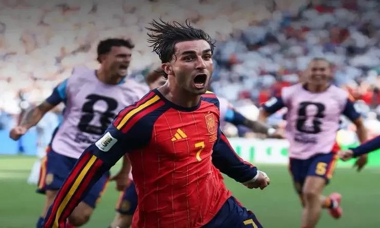 Ferran Torres Mengantarkan Spanyol Juara Dunia
