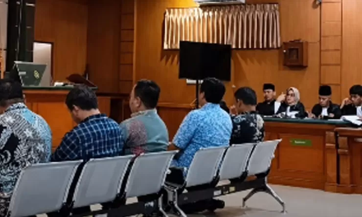 Sidang Kasus Suap Ijon Proyek Bekasi Berlanjut, Kubu Ade Kuswara Ragukan Kesaksian Kadis