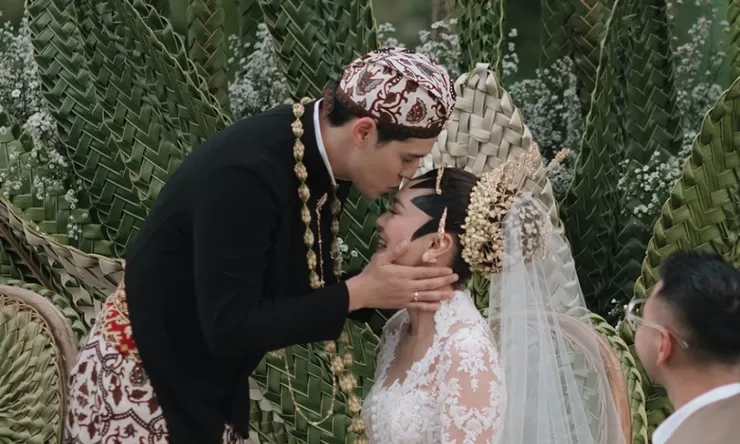 Serba Mewah, Melaney Ricardo Syok Bongkar Isi Souvenir Pernikahan Luna Maya dan Maxime Bouttier, Apa Isinya?